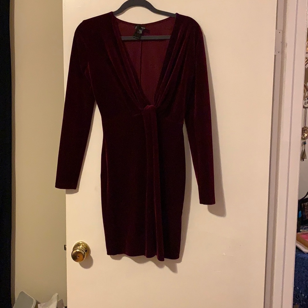 **worn once** gorgeous deep v neck velvet aqua dress